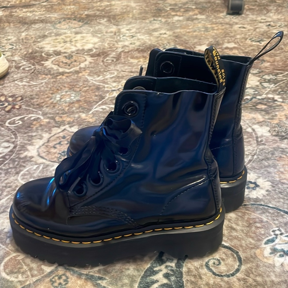 Platform Doc Martens